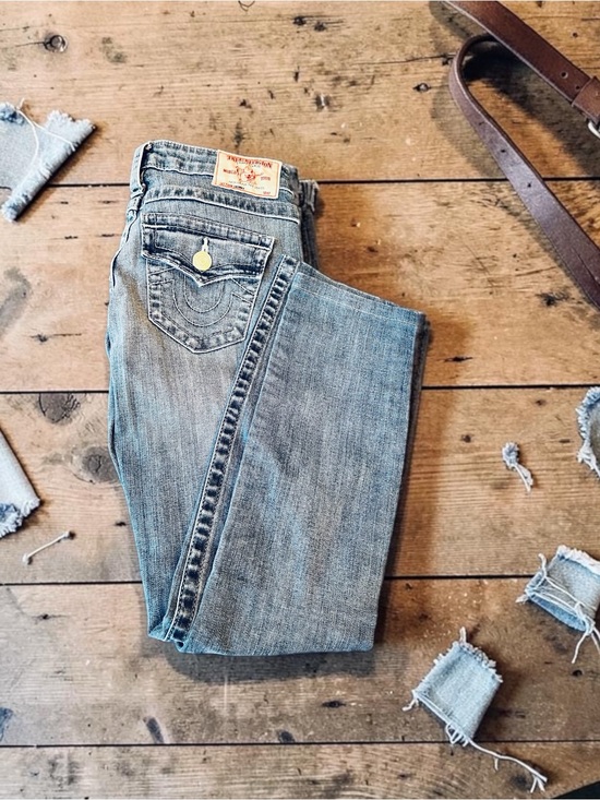 True Religion Denim - True Religion Washed Blue Denim Jeans w/Signature Tag (Sz. 26 & 34”L) EUC